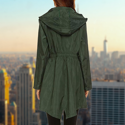 Stylische und wetterfeste Damen Regenjacke für Outdoor-Abenteuer