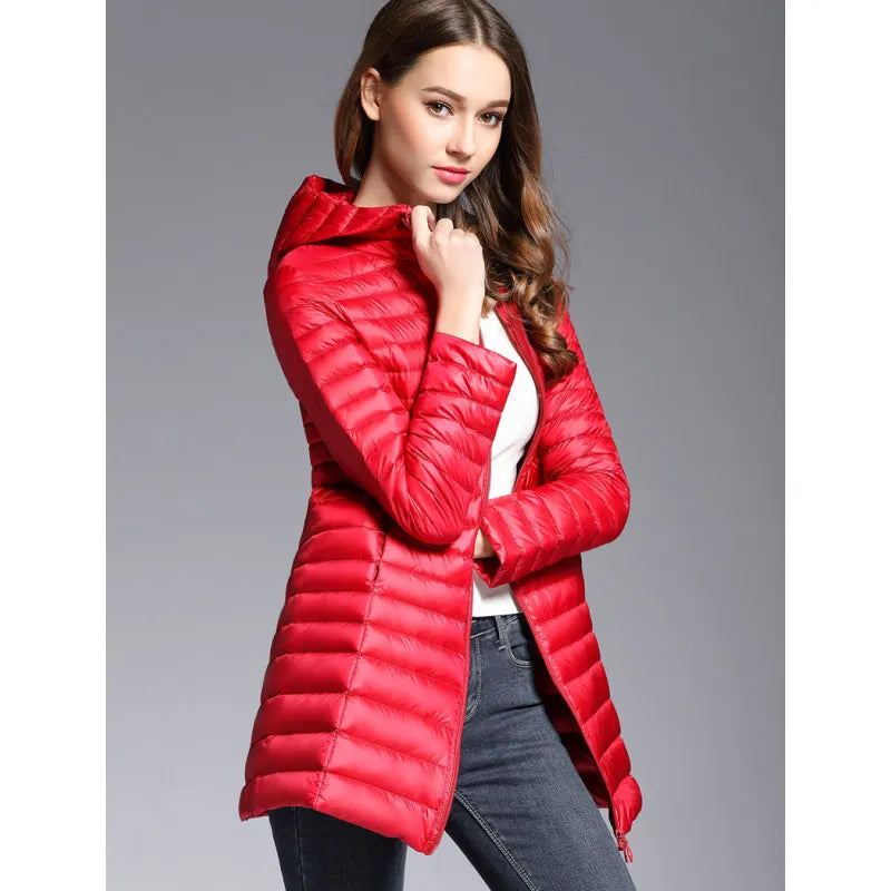 Damen Daunenjacke mit Kapuze – Leichte, warme Winterjacke in verschiedenen Farben