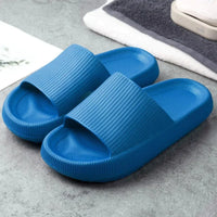 Komfortable Dämpfende Slippers - Nora in Blau