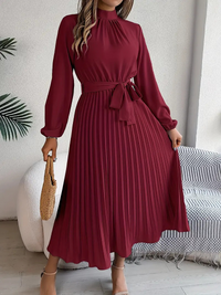 Stacey | Plissee Kleid Hochzeitsgast | Midi in Burgund