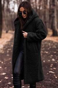Selina | Damen Modische Kapuze Teddyjacke in Schwarz