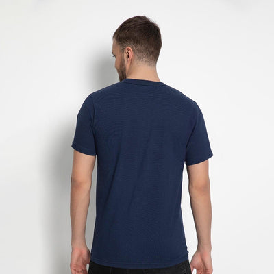 Set aus 3 Herren T- Shirts, 100% Baumwolle (strapazierfähig), Doppelkragen (verbreitert sich nicht), Reguläre Passform (komfortabel), MARINEBLAU (für jeden Stil)
