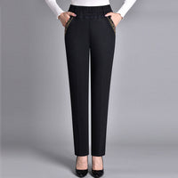 Loretie – Jeans Mit Seitentaschen Und Elastischem Bund in Schwarz