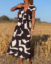 V-Neck Print Dress in Schwarz