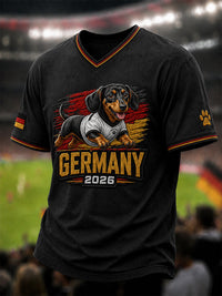 Herren-T-Shirt mit Dackel- und Fußball-Print sowie V-Ausschnitt in als bild