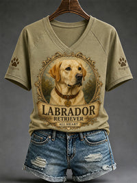 Damen-Retro-T-Shirt mit Hunde-Print und V-Ausschnitt, lässig geschnitten in Olivgrün