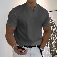 Sherwin | T-Shirt Weiß Herren | V-Ausschnitt in Dunkelgrau