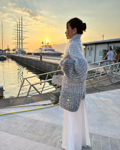 Elegante Damen Strickjacke mit Pailletten – Weiche, glänzende Cardigan-Jacke mit voluminösen Ärmeln