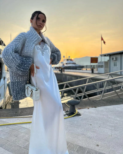 Elegante Damen Strickjacke mit Pailletten – Weiche, glänzende Cardigan-Jacke mit voluminösen Ärmeln