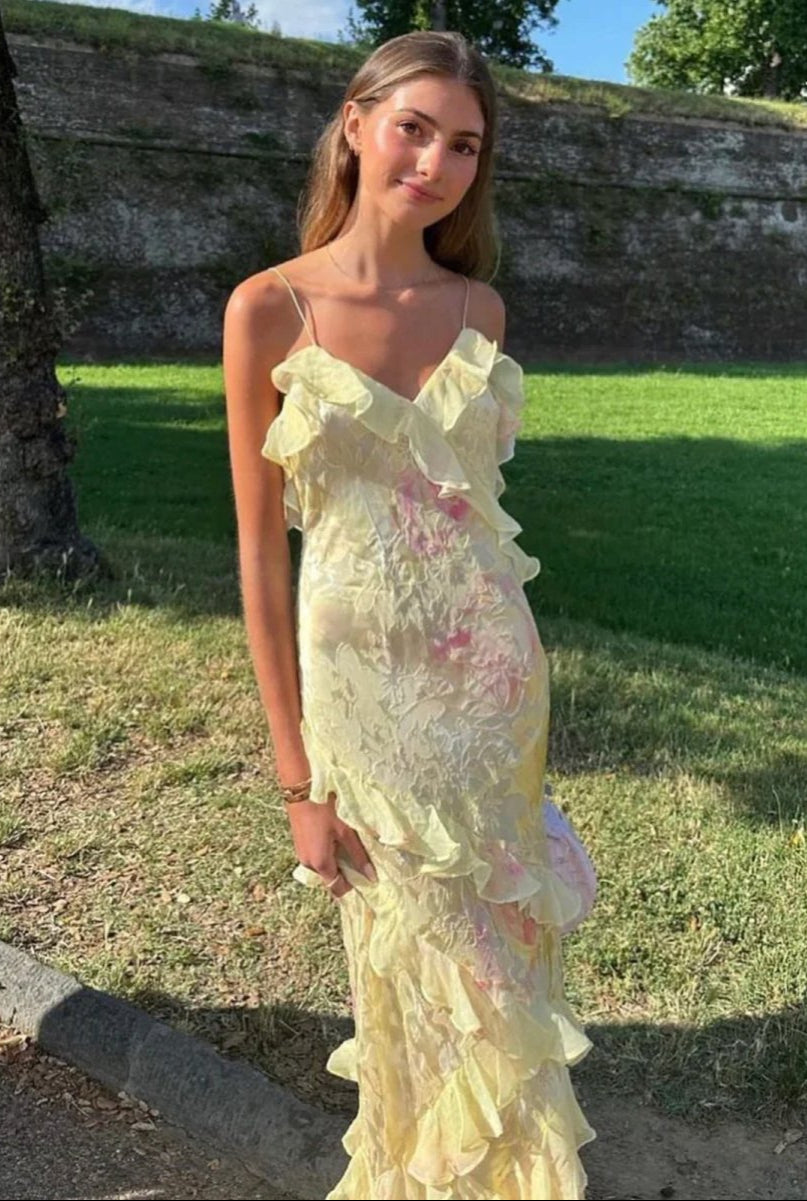 Nora | Langes Kleid mit Volants und V-Ausschnitt